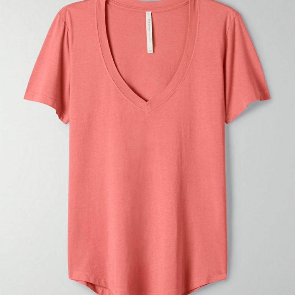 Aritzia Foundation V-Neck in Tulip Pink - BNWT - S